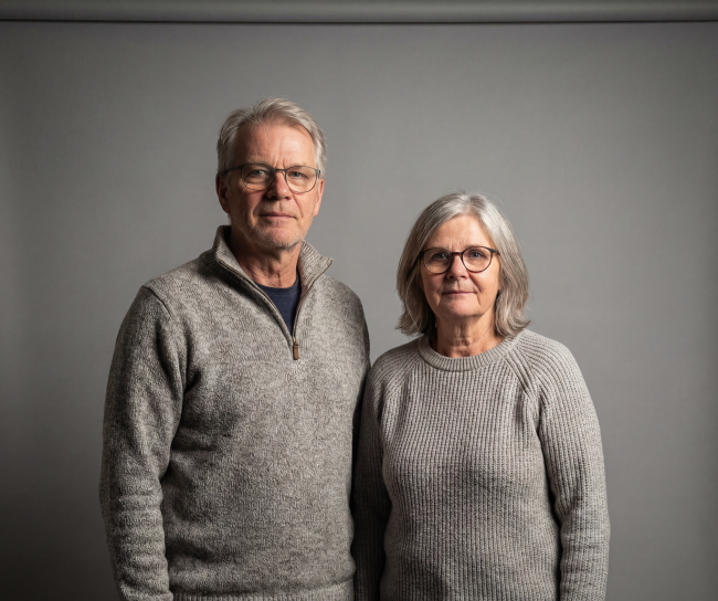 Par på grå baggrund